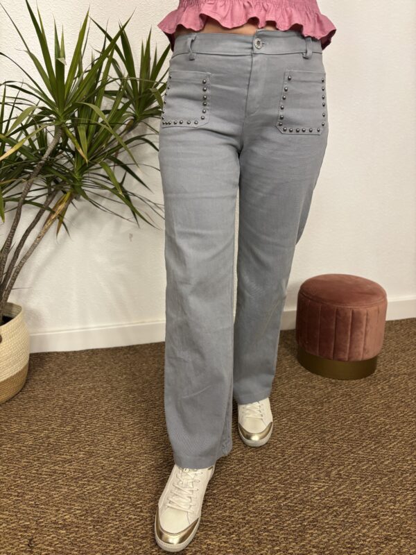 Pantalón tachuela gris - Imagen 3