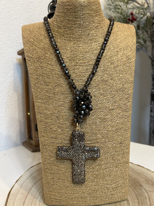 Collar cruz