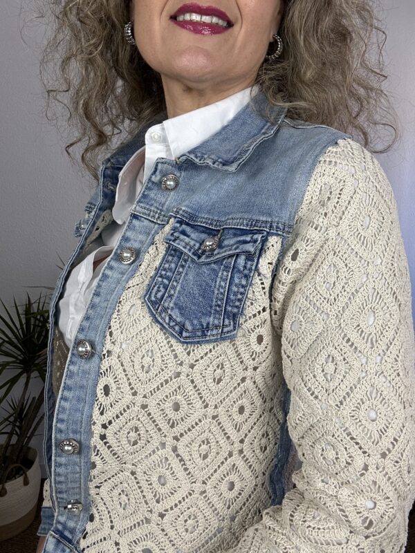 Chaqueta vaquera Crochet - Imagen 2