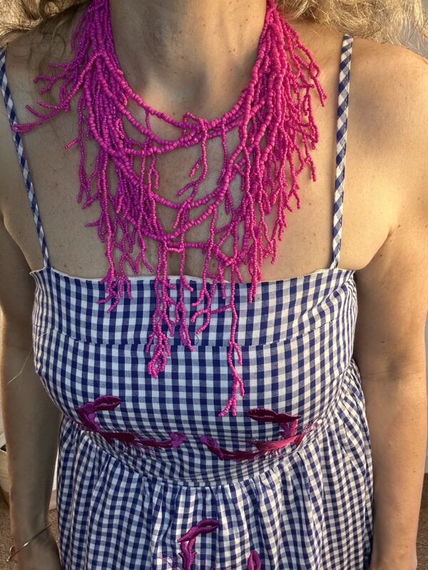 Collar fucsia
