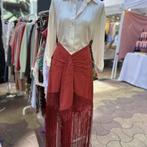 FALDA BORDADA MANTÓN MANILA TEJA